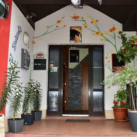 Penzion-bar Sandra Konukevi Belkovice