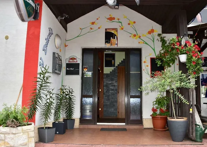 Penzion-bar Sandra Casa de hóspedes Belkovice